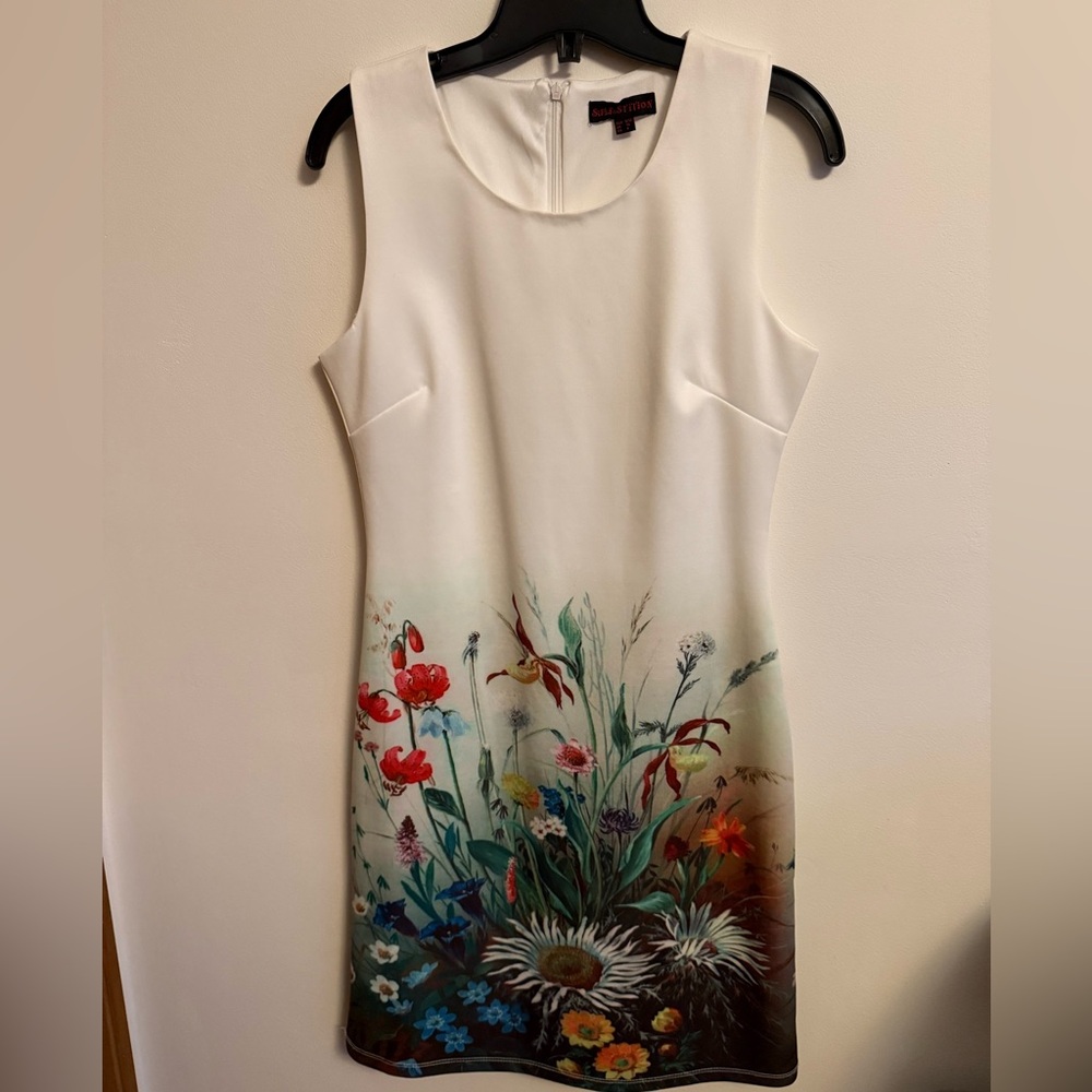 Elegant Floral Sleeveless Mini Dress
